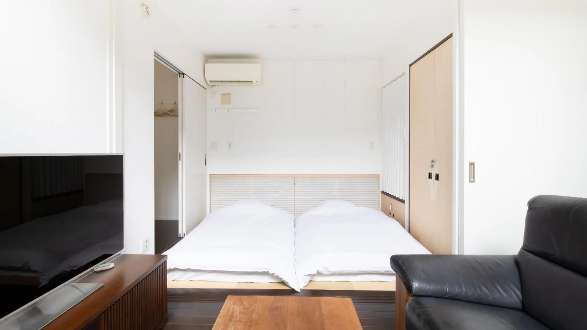 פוקואוקה Ohori Parkside Stay - Vacation Stay 01527V 0*,  יפן